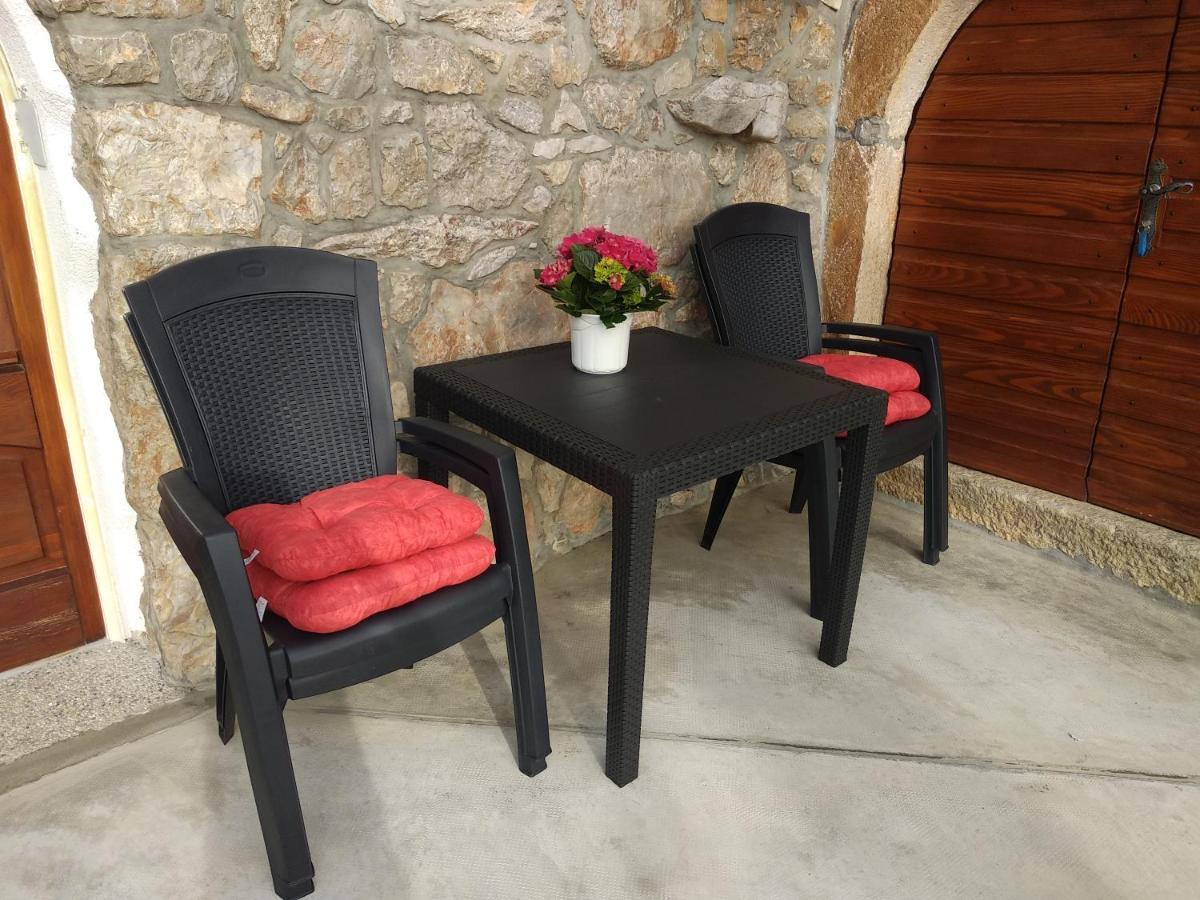 Apartment Samanic Малинска Екстериор снимка