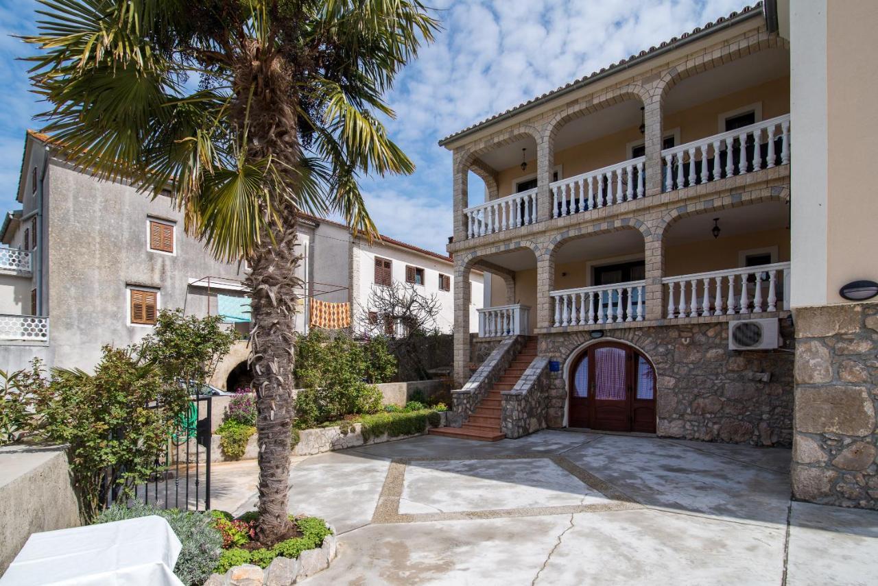 Apartment Samanic Малинска Екстериор снимка
