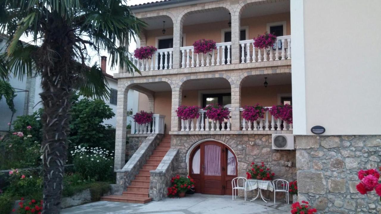 Apartment Samanic Малинска Екстериор снимка